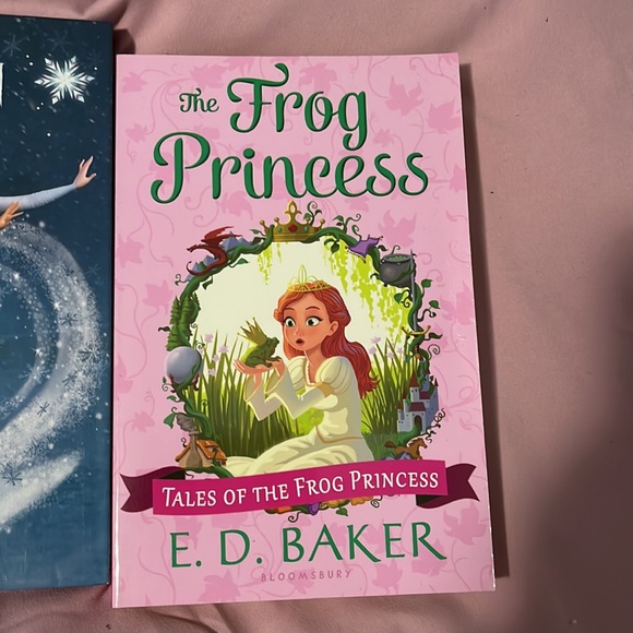 Books - Picture 5 of 5